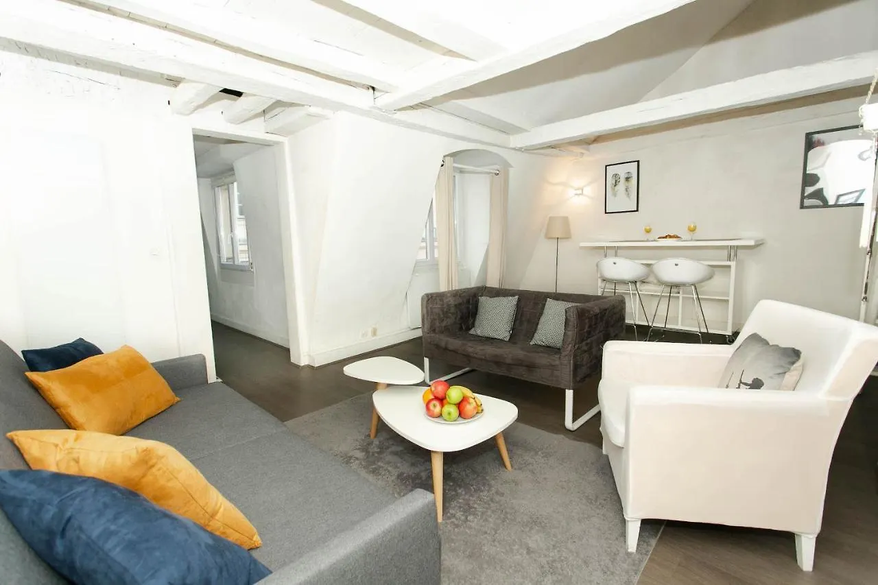 Apartment Ile Saint Louis - Cityapartmentstay Paris